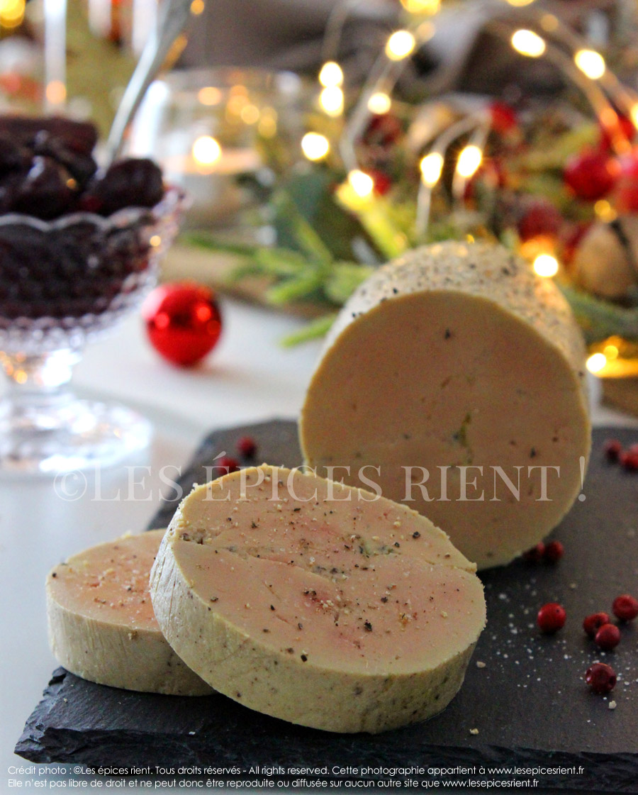Foie gras au torchon à l'ancienne pour 8 personnes - Recettes - Elle