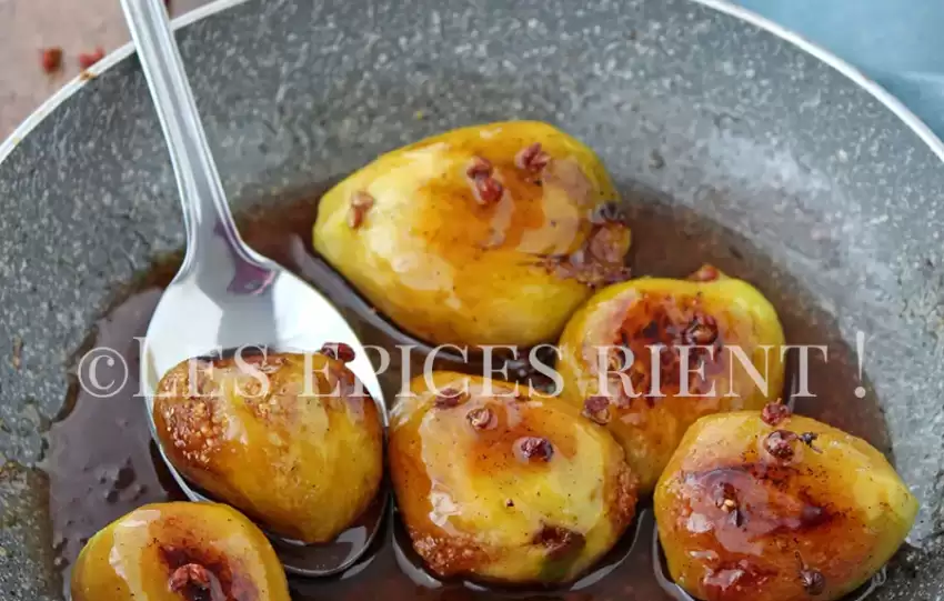 Figues rôties, caramélisées au miel et baies de Sichuan : rapide et délicieux !