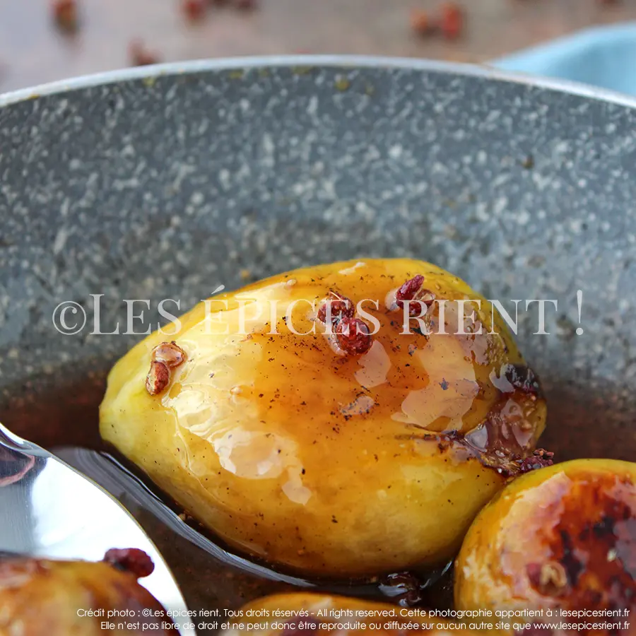 Figues rôties caramélisées à la poêle, au miel et Sichuan