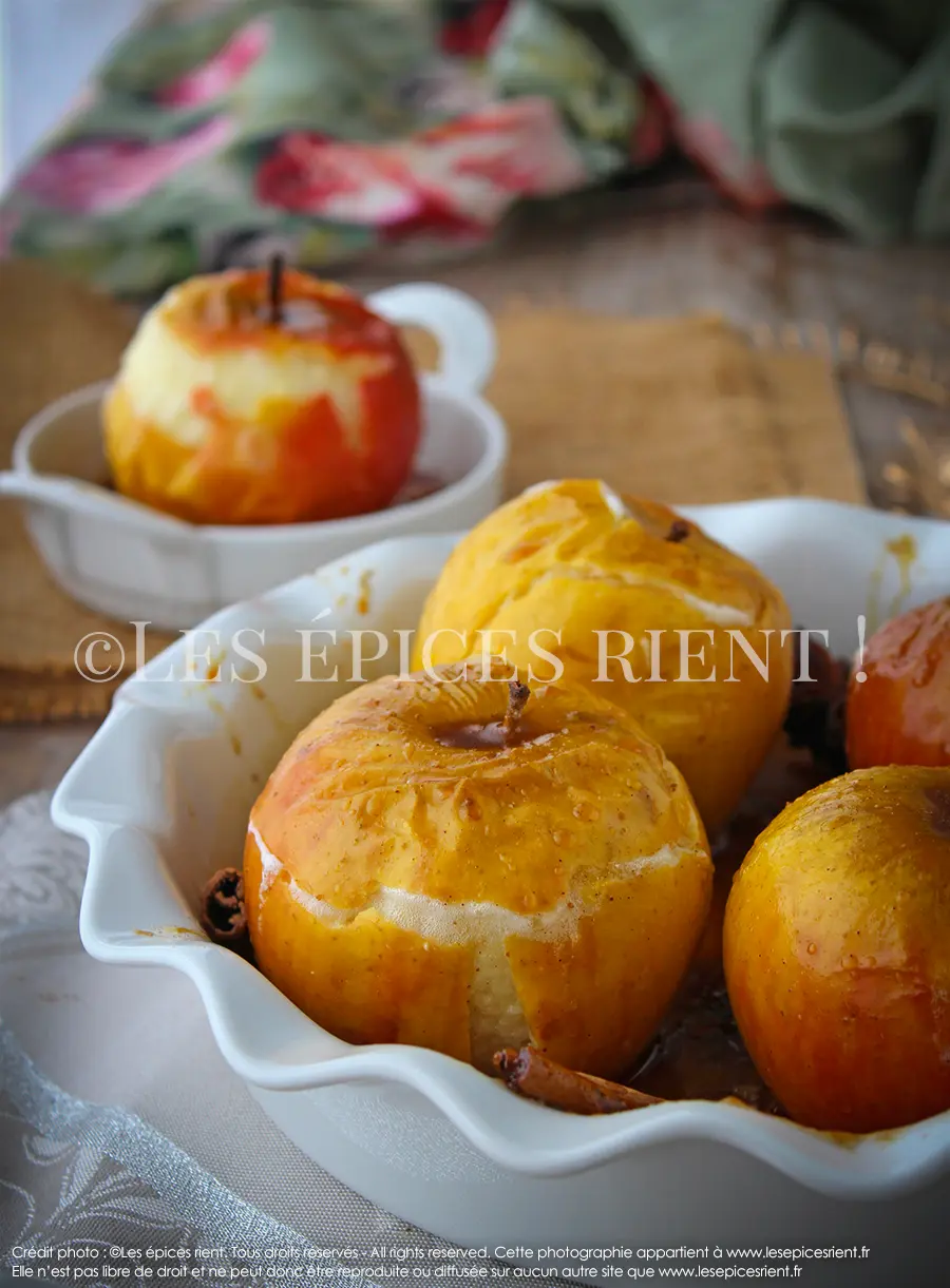 Pommes au four au miel et épices douces